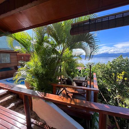 Naveria Heights Lodge Savusavu Eksteriør bilde